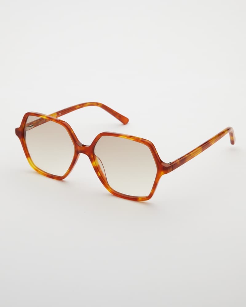 Ingrid Milky Brown Tinted