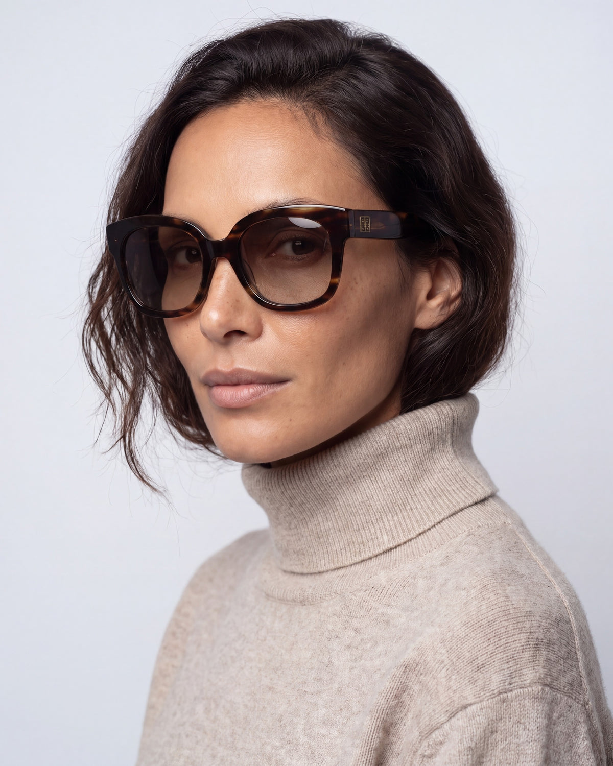 Chloe Dark Brown Sunglasses, worn, side