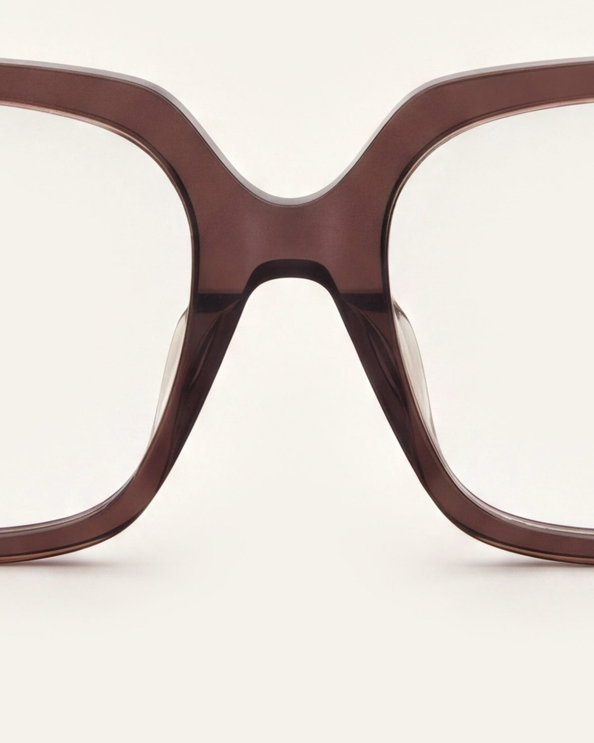 Elara Dark Brown Blue Light, detail