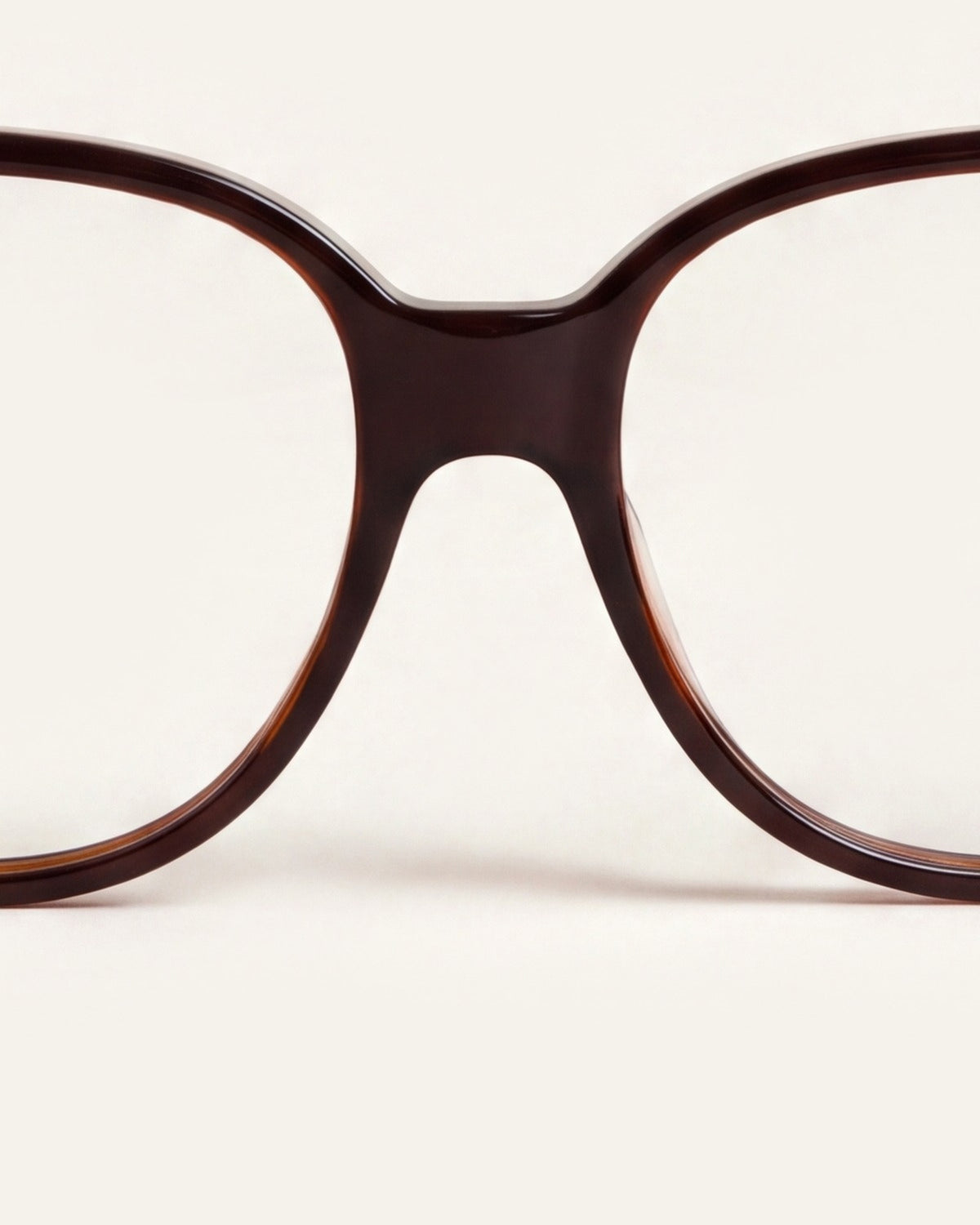Maya Dark Brown Blue Light, detail