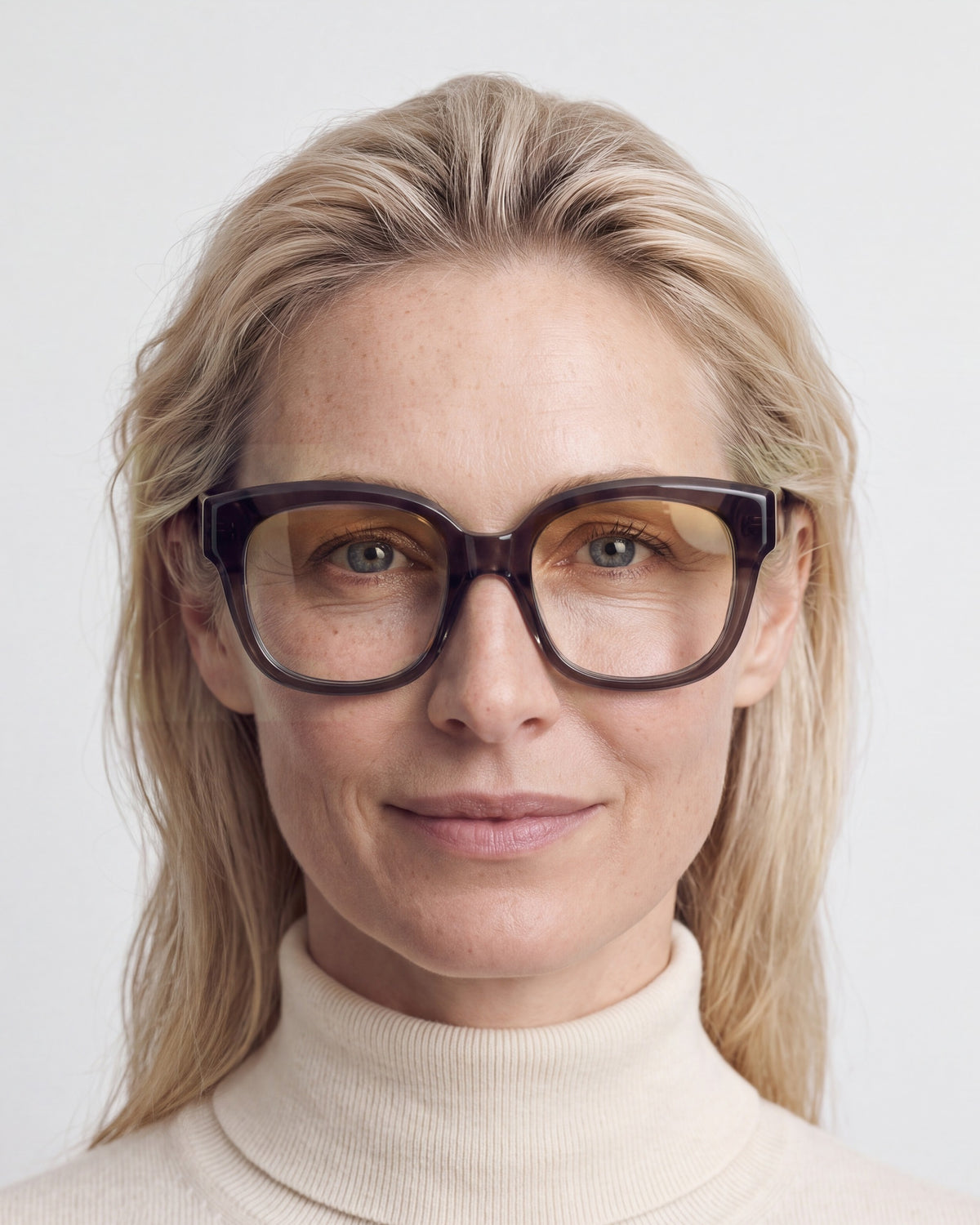 Chloe in dark brown, worn, Dawn lenses